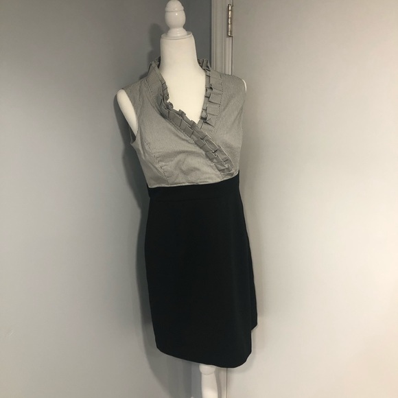 NY AND COMPANY DRESS - Picture 2 of 6